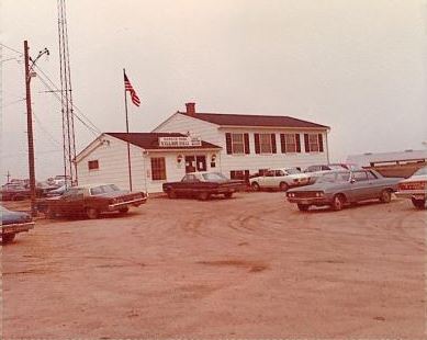 2121 West Lake Street