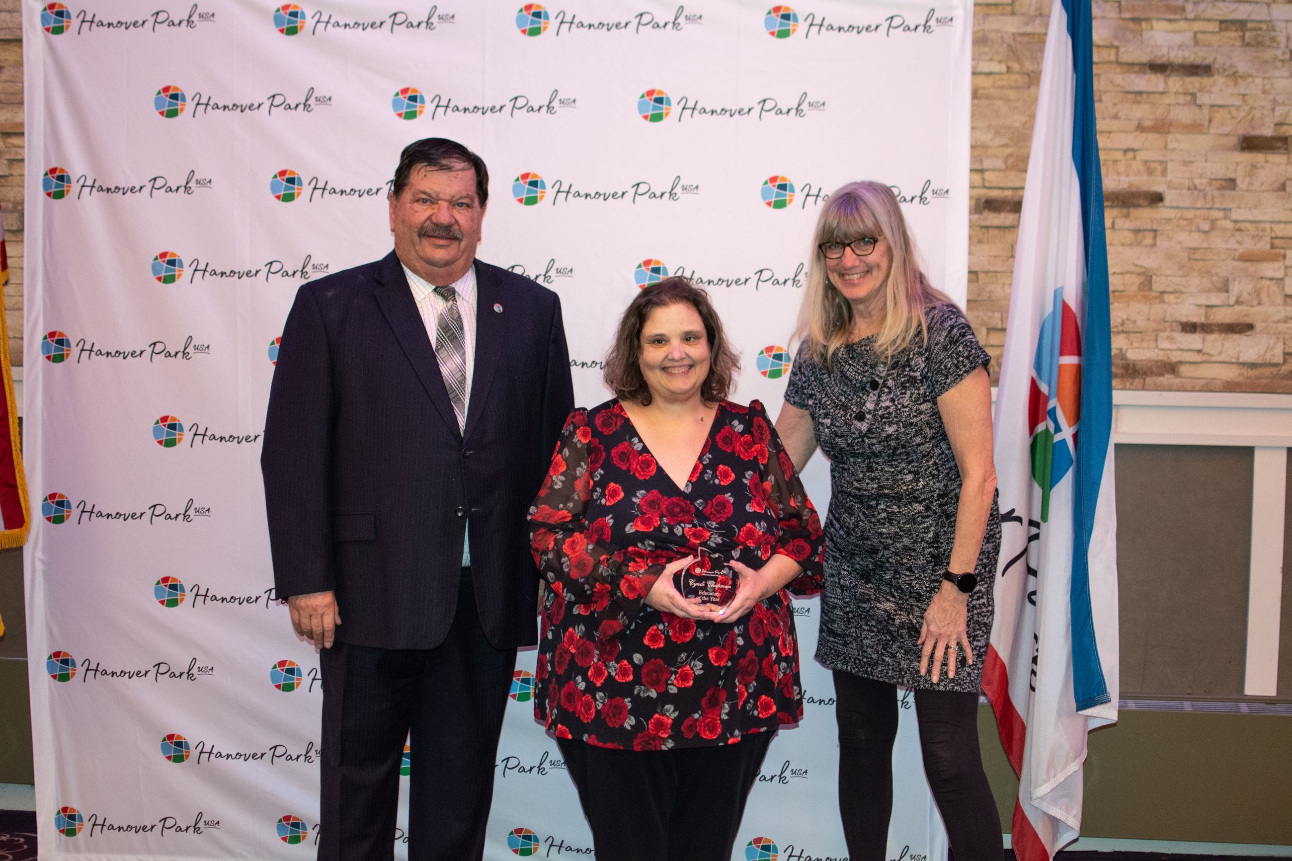 Cyndi Chapman with Mayor Craig